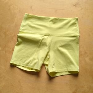 JoyLab High-Rise Bike Shorts in Light Yellow